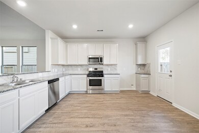 20076 Wade Hampton Dr, Cleveland, TX 77327 - photo 6