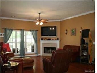 Large great room with corner fireplace