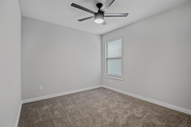 328 W Munson St, Denison, TX 75020 - photo 7