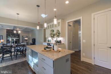 209 Audreys Ct SE, Vienna, VA 22180 - photo 3