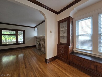 1st Floor Dining / Living Room