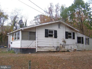 405 W 6th St, Laurel, DE 19956 - photo 2