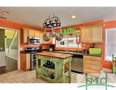 Kitchen. NEW MAPLE CABINETS