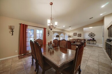 8133 S Palm Dr-7