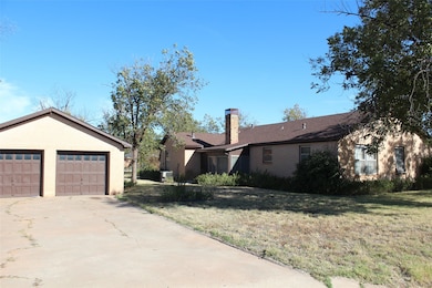 1011 N Munday Ave, Munday, TX 76371 - photo 5