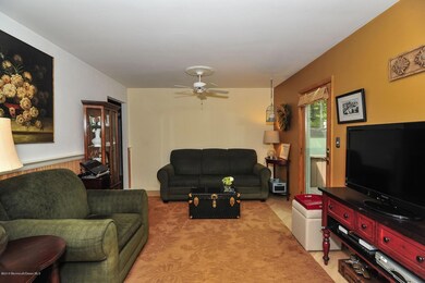 008_Family Room