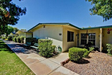 10539 W Wheatridge Dr, Sun City, AZ 85373 - photo 2