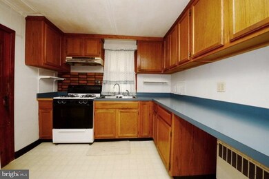 100 N Lockwillow Ave, Harrisburg, PA 17112 - photo 4