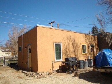 front of 1-bedroom home