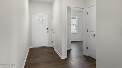dr-horton-south-pinehurst-lot-25-008