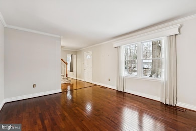 11977 William And Mary Cir, Woodbridge, VA 22192 - photo 6