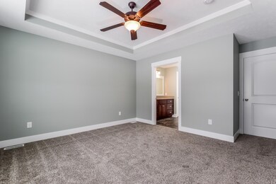 014-Master_Bedroom-5138017-large