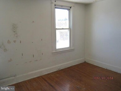 335 Marydell Rd, Baltimore, MD 21229 - photo 5