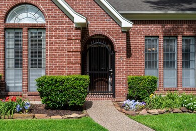 25707 Overlake Dr, Spring, TX 77380 - photo 3