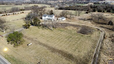 8334 SW 21st St, Topeka, KS 66615 - photo 6