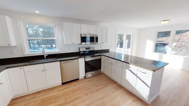 45 Copper Lantern Dr, Plymouth, MA 02360 - photo 3