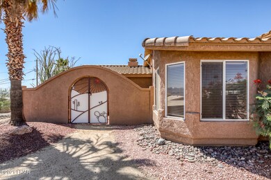 3793HiawathaDrHDR_05