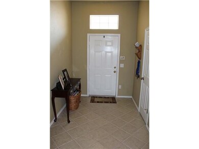 4021 Gyrfalcon Dr, Norman, OK 73072 - photo 3