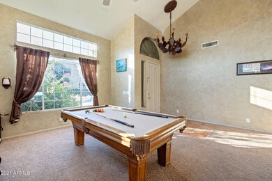281 N Carriage Ln-6
