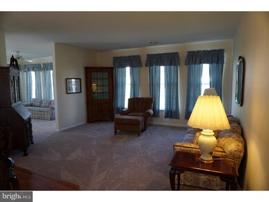 185 E Hunting Horn Ln unit 44, Glen Mills, PA 19342 - photo 6