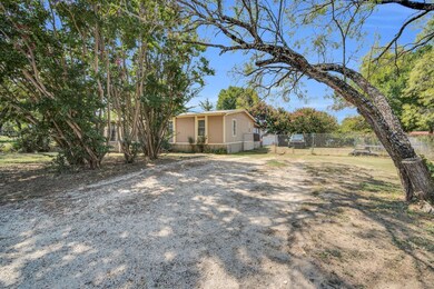 3716 Shady Ln, Joshua, TX 76058 - photo 4