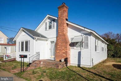 15 Washington Ave, Colonial Beach, VA 22443 - photo 3