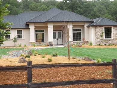 9545 Twin Creek Ln, Redding, CA 96003 - photo 4