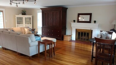 41 Hobart St, Hingham, MA 02043 - photo 5