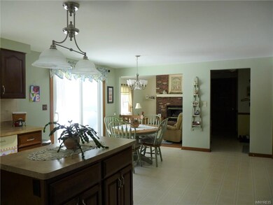 417 Homestead Dr, North Tonawanda, NY 14120 - photo 4