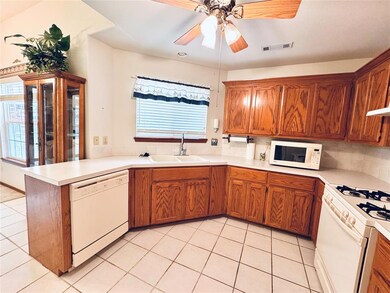 2205 Gray Dove Dr, Shawnee, OK 74804 - photo 7