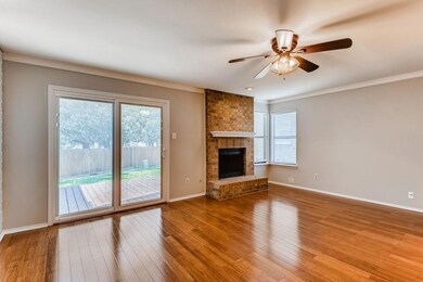 11 Greentree Ln, Bedford, TX 76021 - photo 5