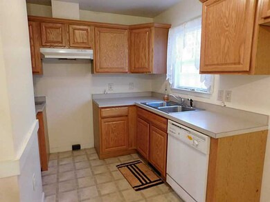 4 Garvey Ct unit 4, Central Falls, RI 02863 - photo 6