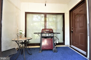 997C Village Round unit C, Allentown, PA 18106 - photo 3