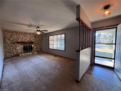 1801 Alderwood Dr, Greensboro, NC 27409 - photo 7