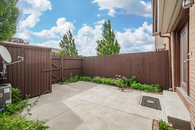 1850 willowway circle 005