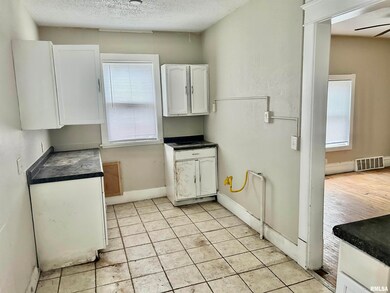 1600 14th St, Rock Island, IL 61201 - photo 5