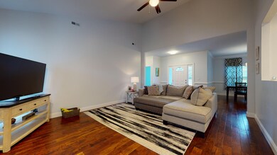 124 Oakvale Dr-25