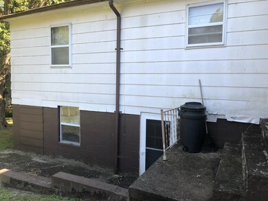 610 Church St, Lebanon Junction, KY 40150 - photo 7