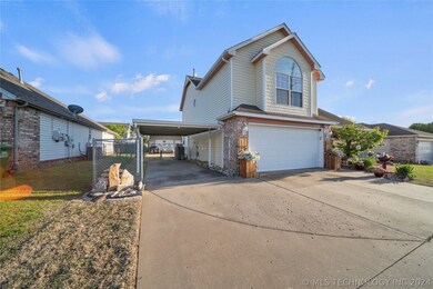Front w/ Carport
