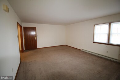1499 N East St, Frederick, MD 21701 - photo 5