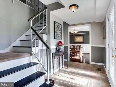 13016 Point Pleasant Dr, Fairfax, VA 22033 - photo 4