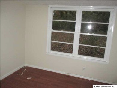 Small Bonus Room off Den