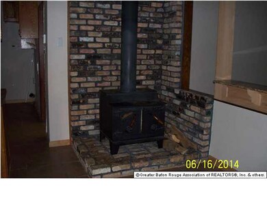 Wood burning stove