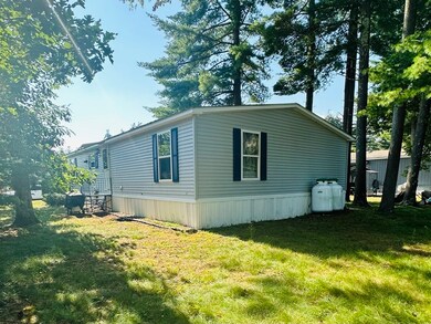 519 E River St, Orange, MA 01364 - photo 3