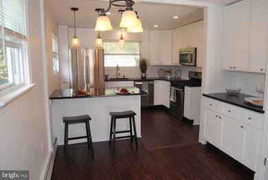 139 Glen Ave, Langhorne, PA 19047 - photo 2