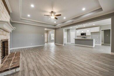 8801 Hutcheson Hill Rd, Springtown, TX 76082 - photo 6