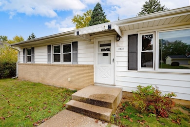 2438 Iva Ct, Beloit, WI 53511 - photo 3