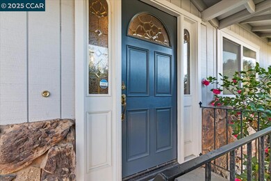 207 Midway Dr, Martinez, CA 94553 - photo 4