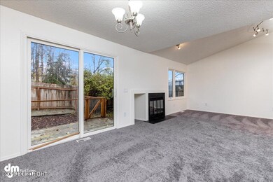06-Dining Area-DW-9692-Edit