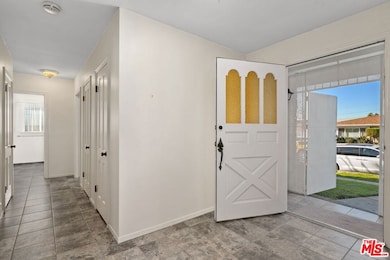 5804 S Sherbourne Dr, Los Angeles, CA 90056 - photo 6